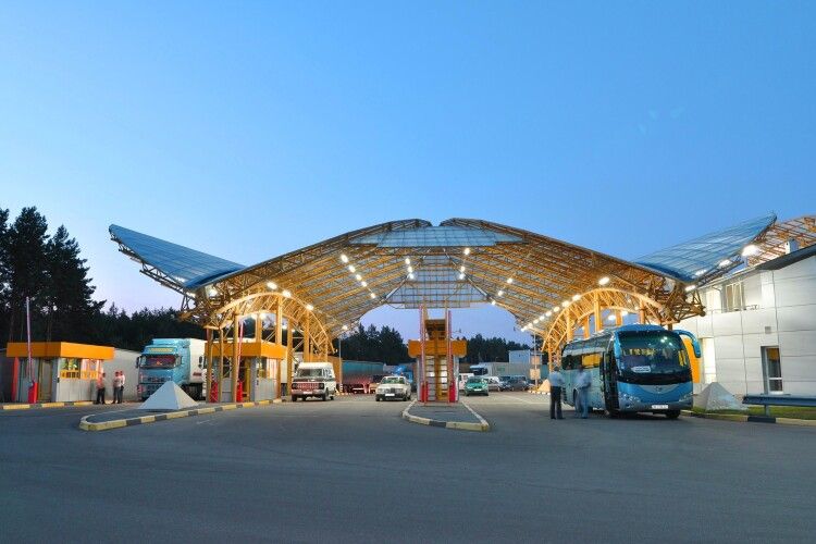 На Волині митника судитимуть за «помилку» на пів мільйона