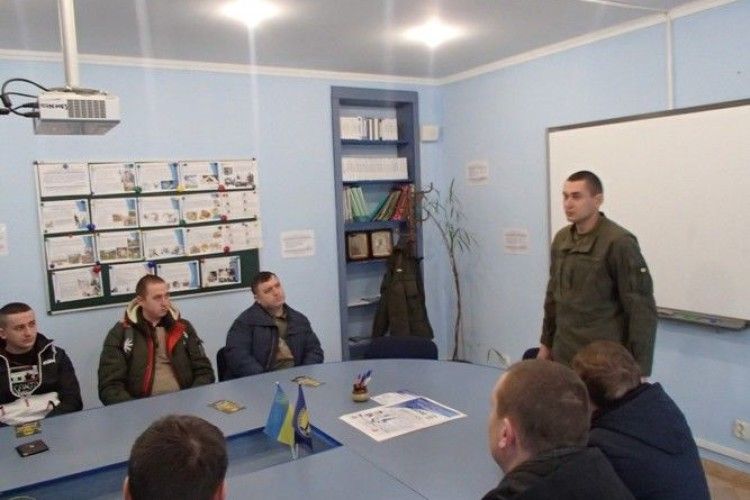 У Ковелі розповіли про переваги військової служби за контрактом