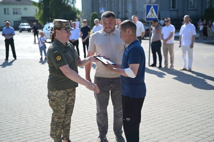 Символи мужності та незламності: захисникам з Волині вручили почесні державні нагороди
