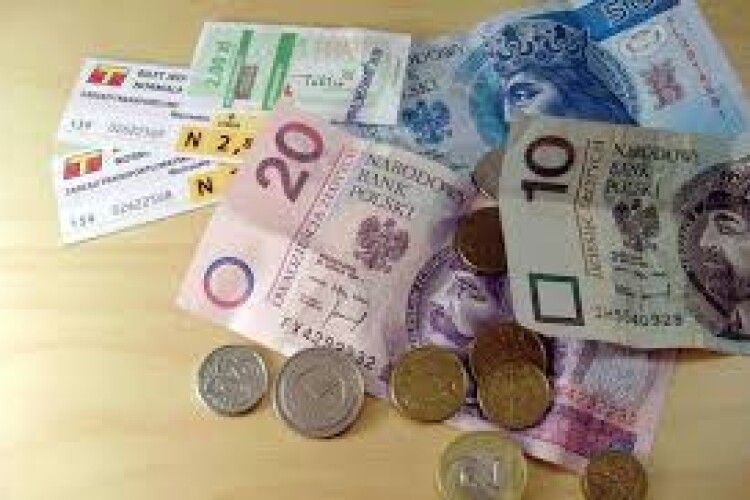 У Польщі зросте мінімальна зарплата і погодинна ставка