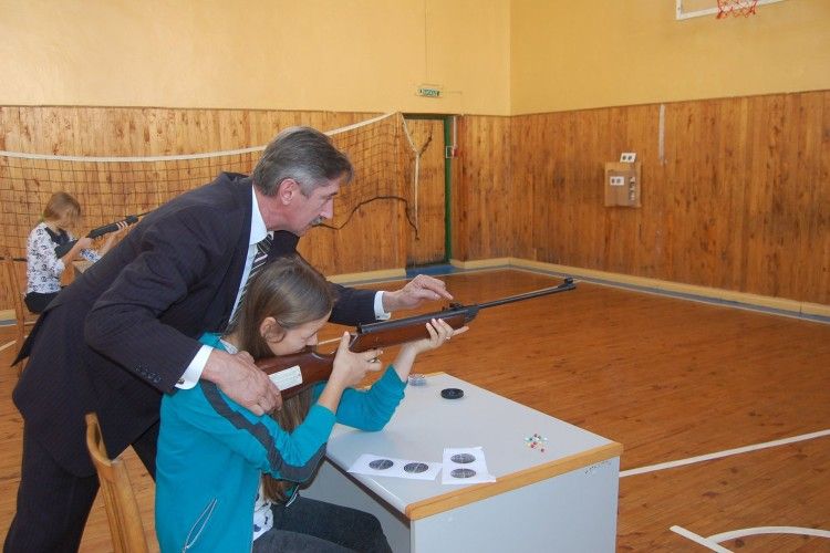 У Люблинецькому ліцеї змагалися стрільці з пневматики
