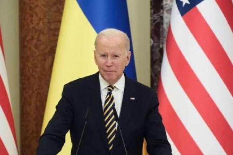 Байден прибув до Польщі: план візиту