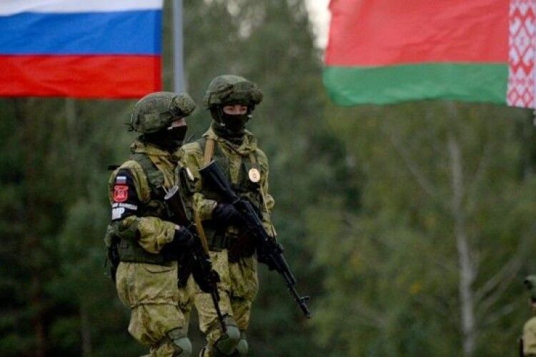 Білорусь заявила про нові військові навчання