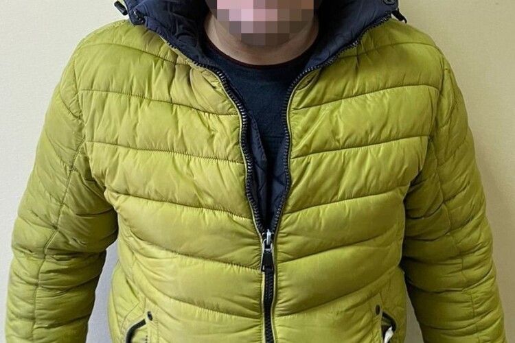 На Львівській митниці затримали росіянина, в телефоні якого виявили підозрілу інформацію  (Фото)