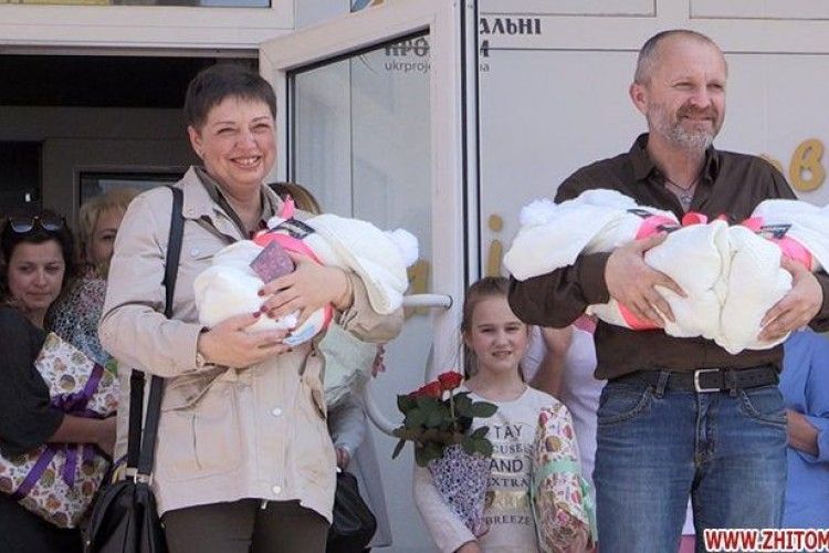 Після втрати єдиного сина в АТО 48-річна українка народила трійню