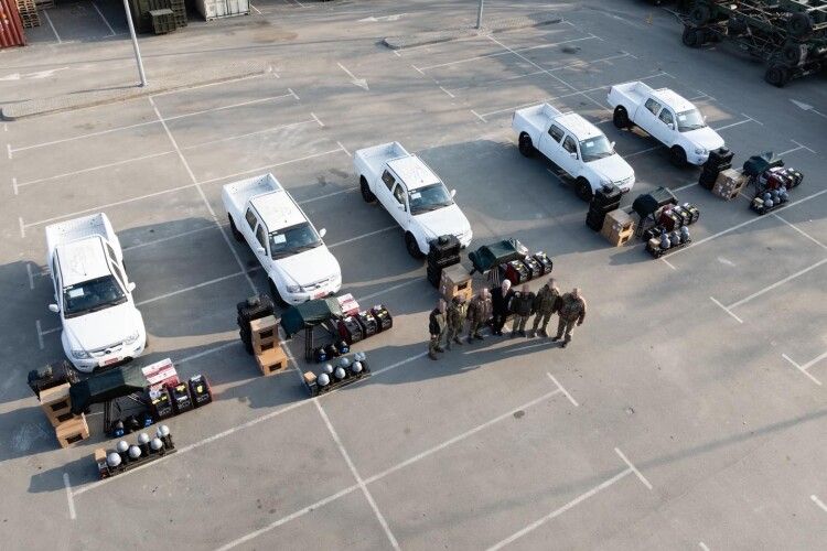 Порошенко передав військовим 5 комплексів «Ай-Петрі»: прикриватимуть бійців на передовій