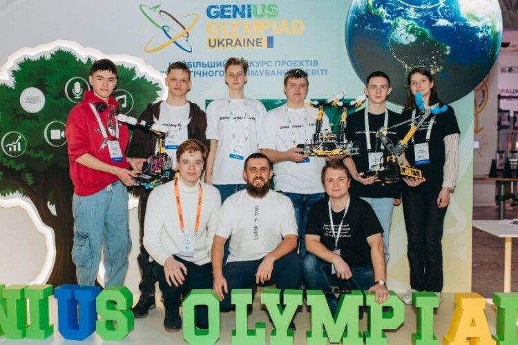 Волинські школярі змагаються за участь у міжнародній олімпіаді з робототехніки