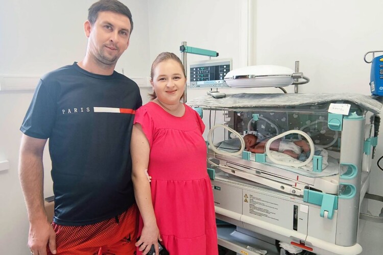 Диво у Львові: лікарі понад три місяці зберігали вагітність після відходження вод!  