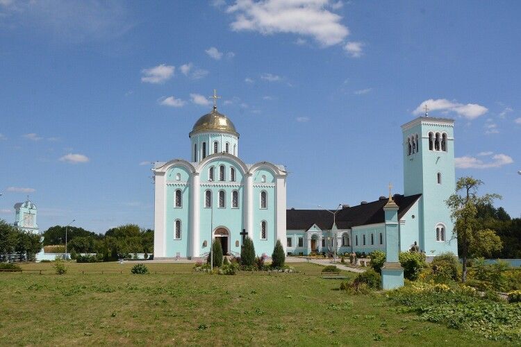 На Волині 15-річний підліток пошкодив двері найдревнішого собору краю