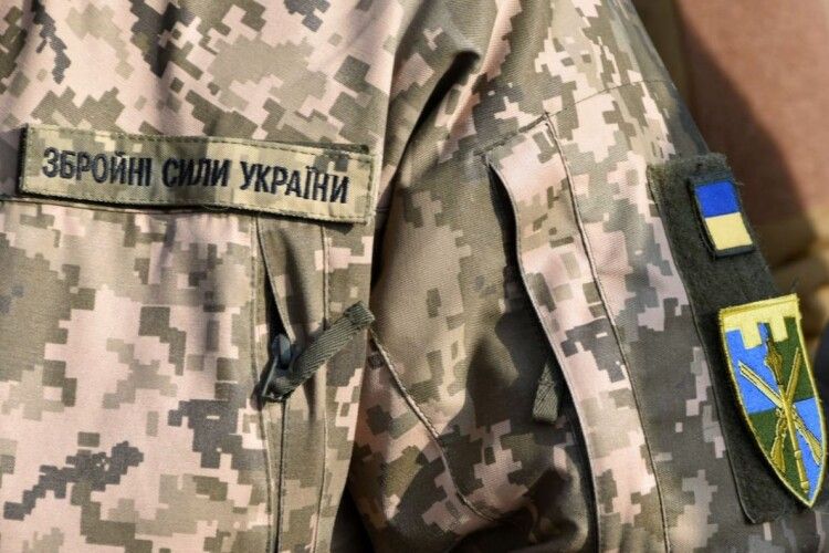 В Україні подовжать воєнний стан та мобілізацію