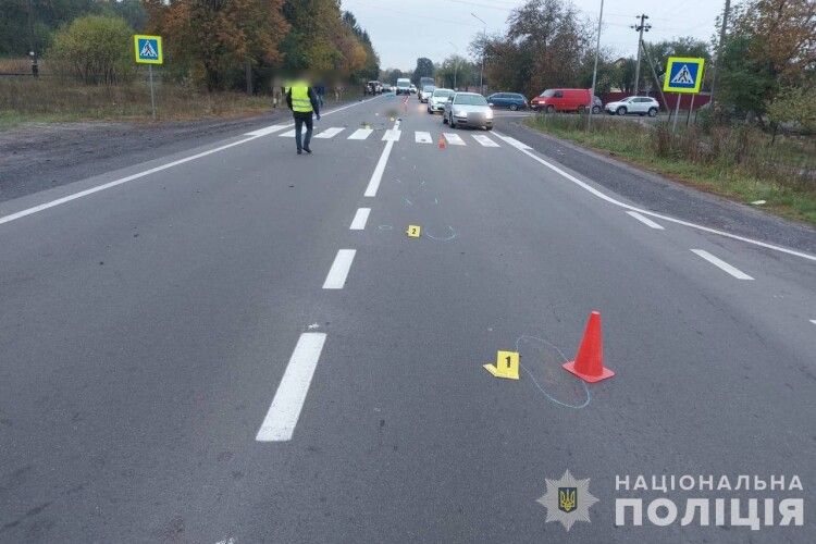 У Луцькому районі під колесами автівки загинула пенсіонерка