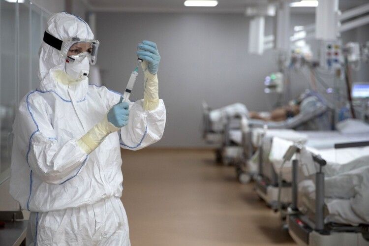 Очільник МОЗ Ляшко: 95% шпиталізованих з COVID-19 не мають щеплення проти коронавірусу