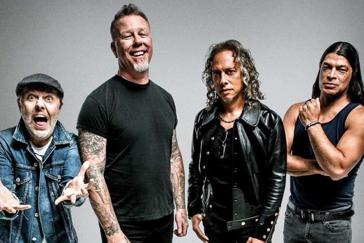 Рок-група Metallica зібрала мільйон для України