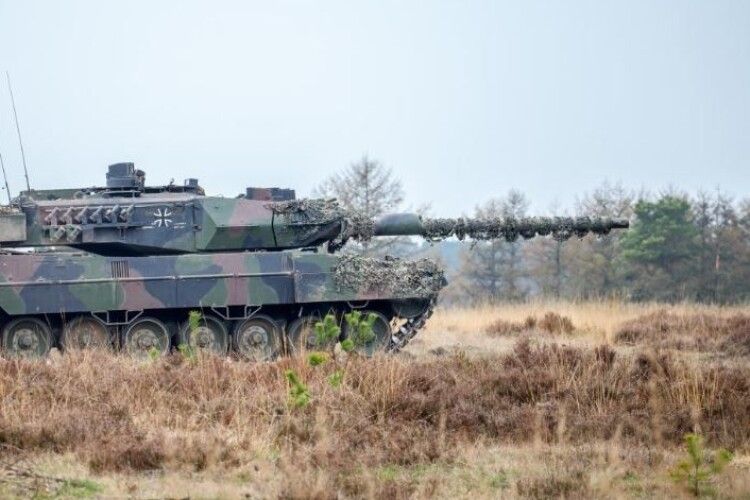 Стало відомо, коли Польща відправить в Україну перші танки Leopard 2