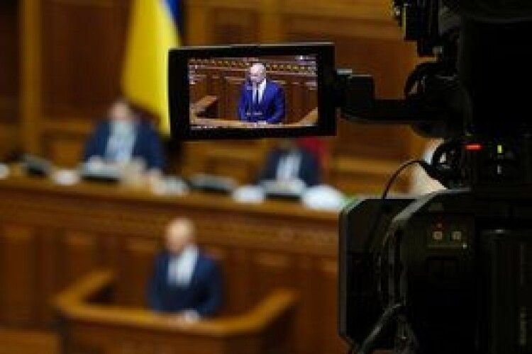 Із 1 жовтня пенсіонери від 75 років отримуватимуть додаткові виплати по 400 грн