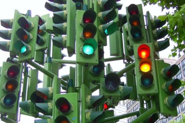 Сьогодні – день народження... світлофора