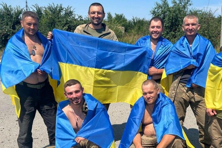 Сьогодні з полону повернули додому  ще 22 українських воїни