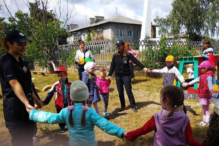 Зарядка любешівській малечі сподобалася