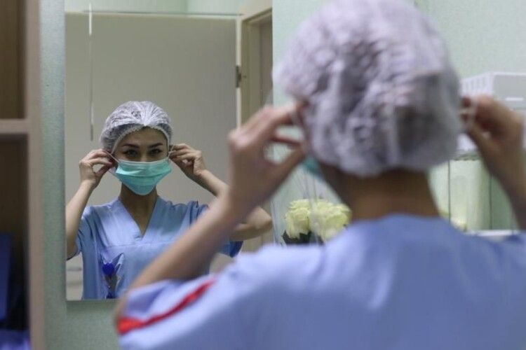 День медичної сестри: які зарплати пропонують в Україні