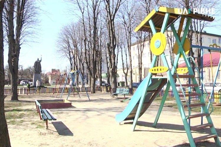На рівнянина, чий пес покусав дитину, склали адмінпорушення і можуть забрати собаку