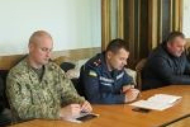На Камінь-Каширщині говорили про захист прав споживачів, пожежну безпеку та призов