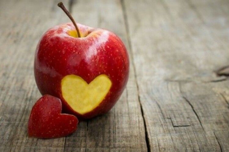 «Я для тебе життя віддав, а тобі для мене паршивих яблук шкода…»