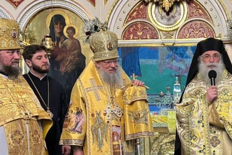 Митрополит упц мп з російським паспортом, якого позбавили громадянства України, досі веде богослужіння на Буковині