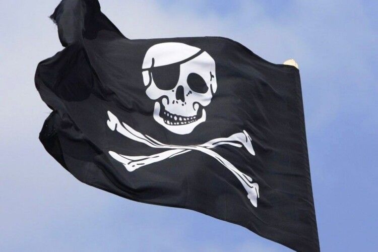 Пірати захопили в полон 6 українських моряків 