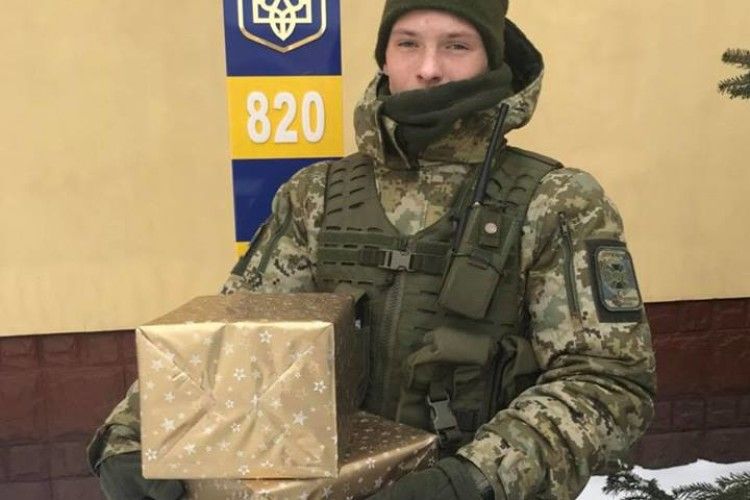 Доброчинна акція «Свята без тата», яка проходить у Польщі допомагає дітям з України 