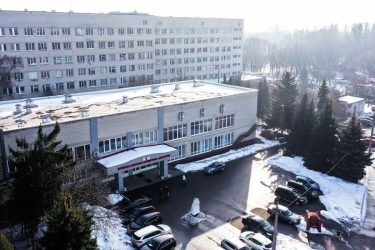 Триває реконструкція приймального відділення Луцької міської клінічної лікарні (Відео)
