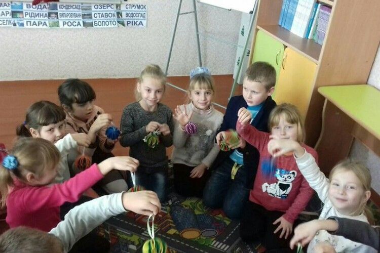 Волинські школярі привітали першокласників з Полтавщини з Новим роком