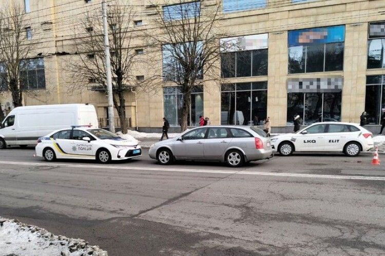 У Луцьку на переході збили 65-річного чоловіка