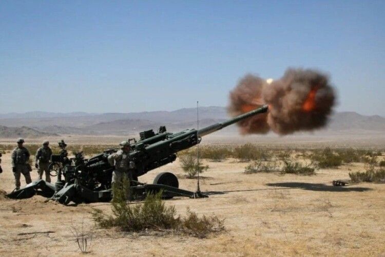 Канада відправила в Україну чотири гаубиці M-777 із 37 наявних в країні