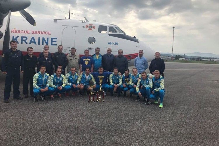 Волинські рятувальники повернулись із міжнародних змагань зі сріблом!