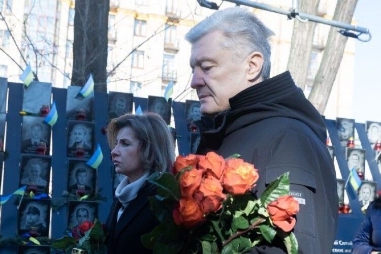 Порошенко вшанував пам’ять Героїв Небесної Сотні: маємо зберегти Україну, щоб їхня жертва не була марною