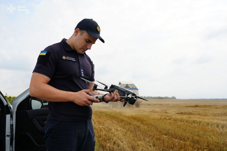 Жнива на Волині під пильним наглядом рятувальників