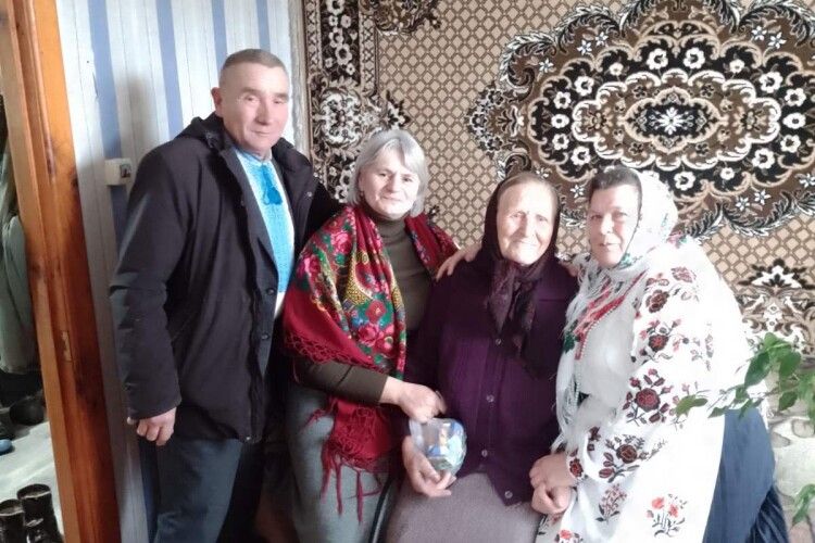 На Волині привітали двох довгожительок (Фото)