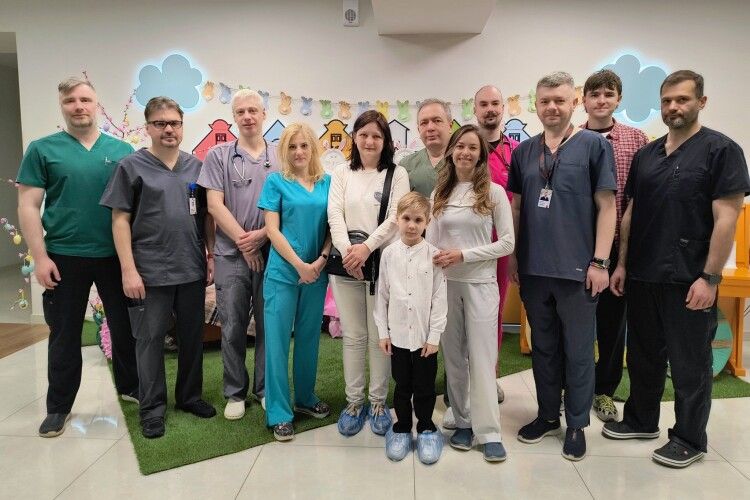 «Мамо, яка смачна вода!»: перші слова хлопчика після трансплантації нирки у Львові