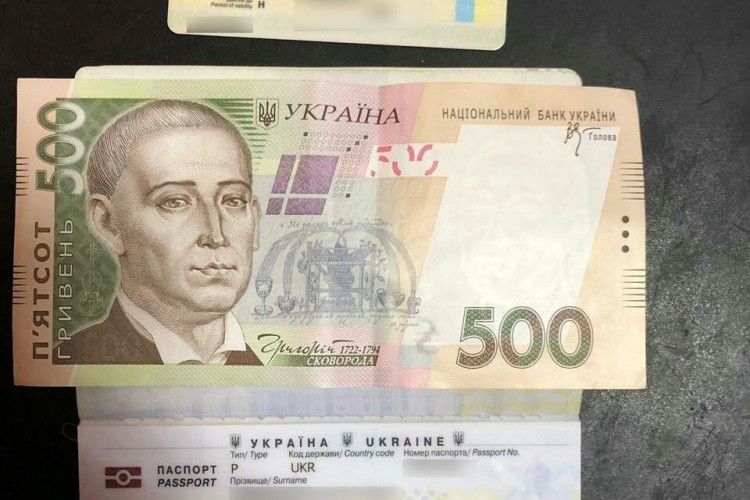 На кордоні з Польщею зафіксовано три випадки пропонування хабарів (Фото)