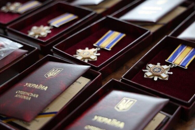 У Луцьку вручили посмертні нагороди родинам загиблих Захисників