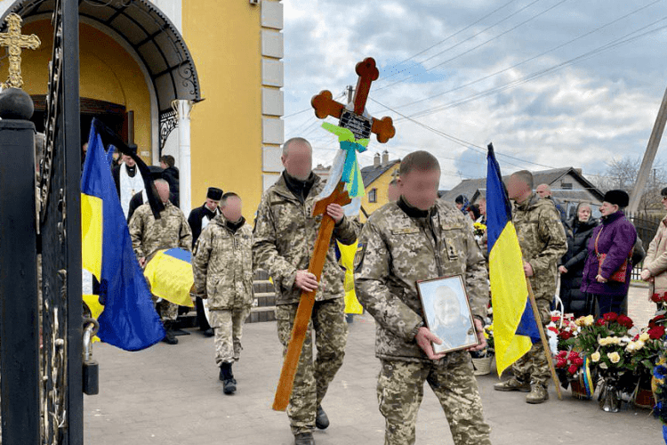 На Волині попрощалися з полеглим Героєм 