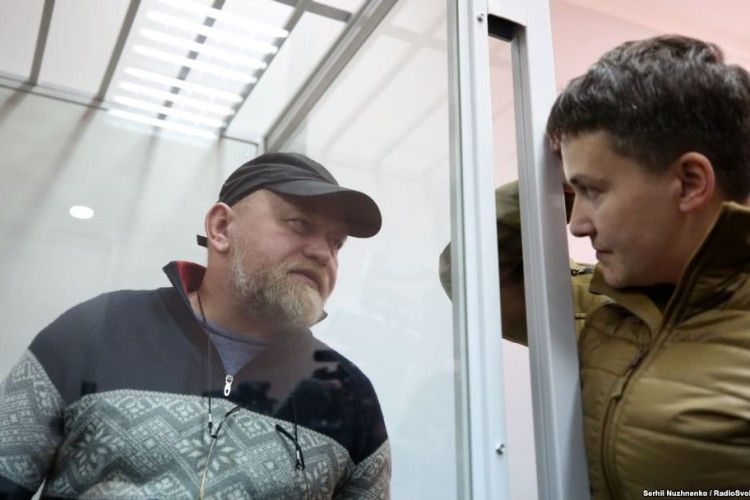 Савченко і Рубана випустили з-під варти у залі суду