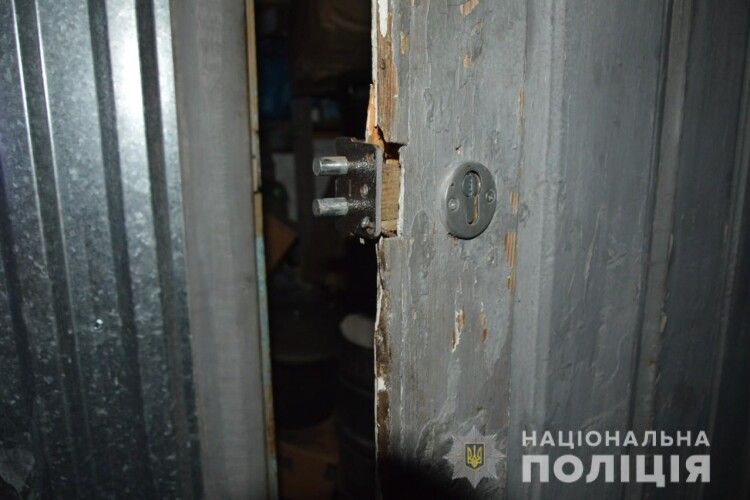 У Турійському районі 22-річний житель Львівщини пограбував магазин