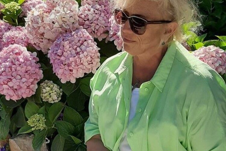 Померла відома українська поетеса, авторка поезії «Мамо, не плач»