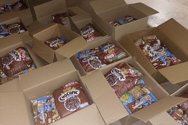 На Волині громада приготувала різдвяні подарунки захисникам 