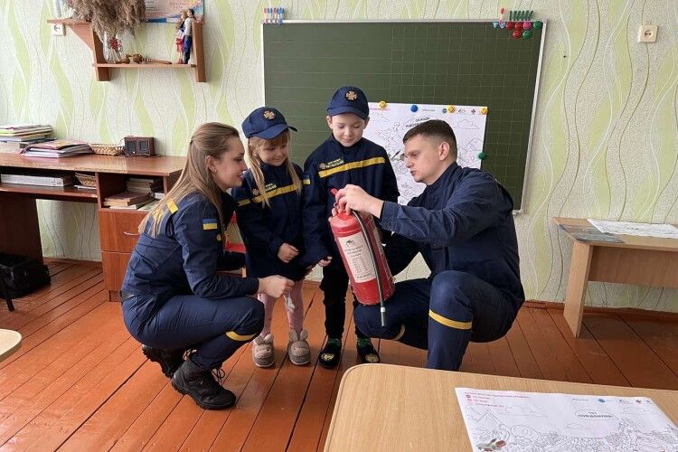 На Горохівщині рятівники навчають дітей (Фото) 