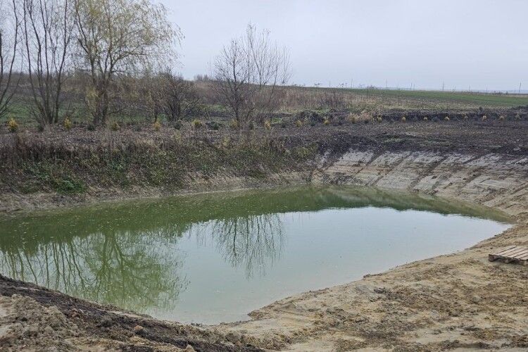 На Волині селищна рада облаштувала «зайвий» ставок