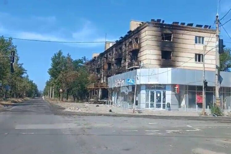 У місті безліч руйнувань: росіяни намагаються блокувати Лисичанськ (Фото) Яке місто може стати наступним