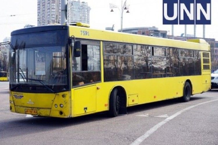 Стало відомо скільки автобусів курсує маршрутами у столиці