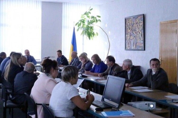 Міносвіти виділить гроші на науку найкращим із 135 українських вишів